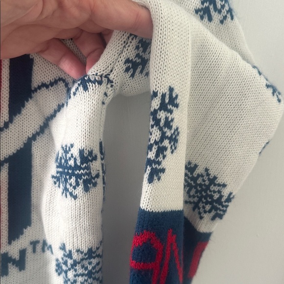 MTV Holiday Sweater - Picture 3 of 5